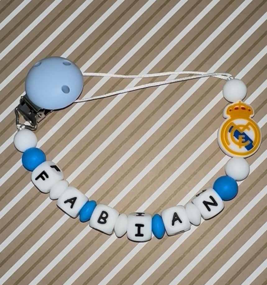 Chupetero Personalizado Real Madrid para Bebé – Silicona Segura y Libre de BPA