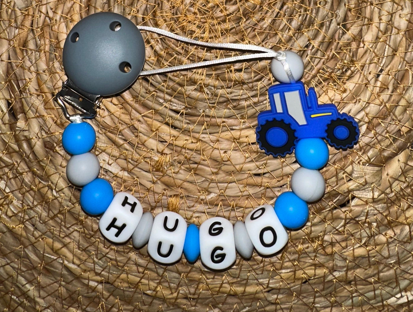 Chupetero Personalizado Tractor Azul para Bebé – Silicona Segura y Libre de BPA