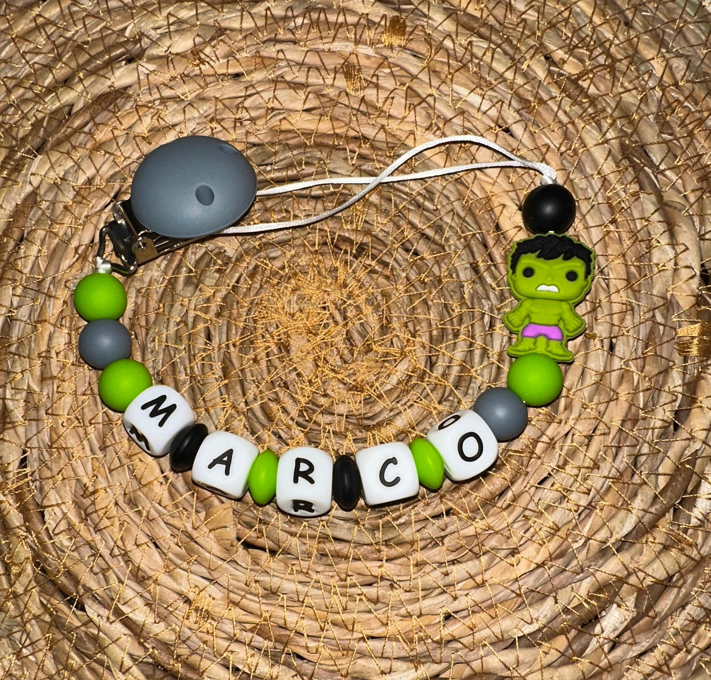 Chupetero Personalizado Hulk para Bebé – Silicona Segura y Libre de BPA