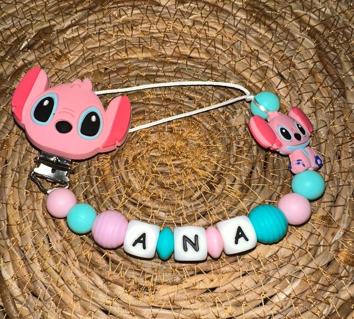 Chupetero Personalizado Stich Rosa para Bebé – Silicona Segura y Libre de BPA